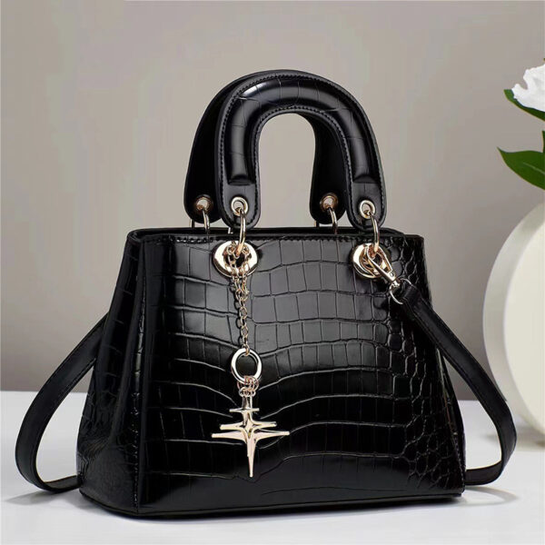 Women's Fashion Portable Messenger Bag - Image 8