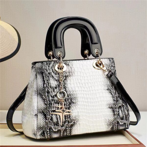 Women's Fashion Portable Messenger Bag - Image 6