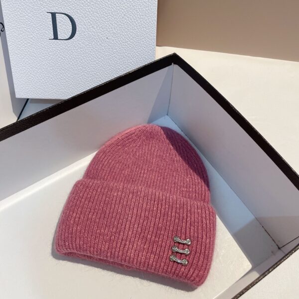 Winter New Buckle Rabbit Fur Knitted Hat - Image 7