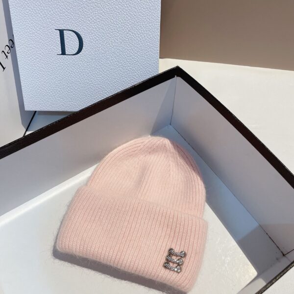 Winter New Buckle Rabbit Fur Knitted Hat - Image 6