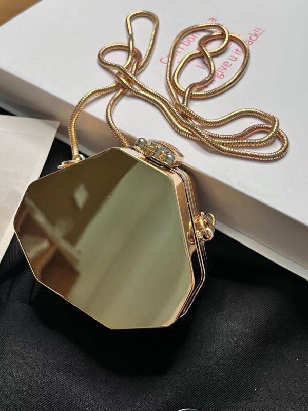 Mini Acrylic Round Cake Small Bag Female Fashion Small Cosmetic Bag - Image 5